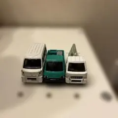 トミカ　ぐっさん　ボクらの町の職人車　畳屋　造園　電気商会
