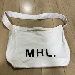 MHL. キャンバス ショルダーバッグ ホワイトのサムネイル