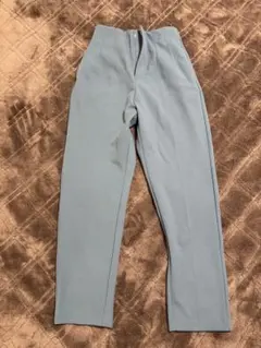 アズールバイマウジー　ダーツテーパードパンツ 250FAT31-022G ブルー