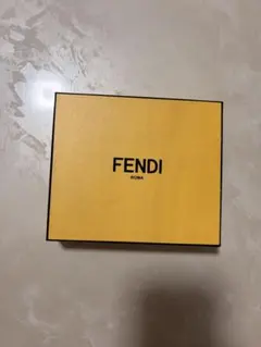 FENDI バグズアイ 二つ折り財布