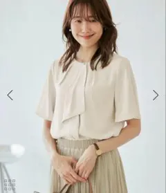 新品未使用タグ付き ROPÉ PICNIC ボウタイブラウスハーフスリーブ