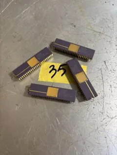 4個 インテル C82586 SZ468新品同様。未使用。動作未確認。