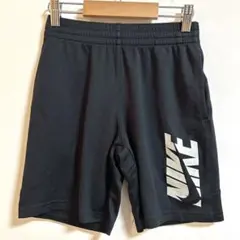 美品✨ナイキ NIKE キッズ ハーフパンツ 黒 ブラック　140 スポーツ