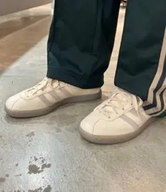 adidas アディダスオリジナルス　タバコグルーエン　完売品のサムネイル