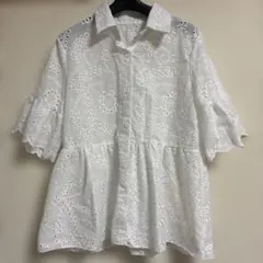 刺繍入りホワイトコットンシャツ 半袖　レース