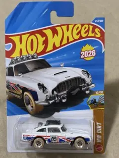 ホットウィール　アストンマーチン　DB5 SAFARI EDITION