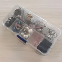 ボタンセット 多様な色とデザイン