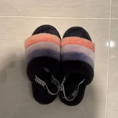 UGG ファーサンダル マルチカラーのサムネイル