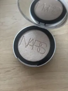 NARS ライトリフレクティング　ルミナイジングパウダーのサムネイル