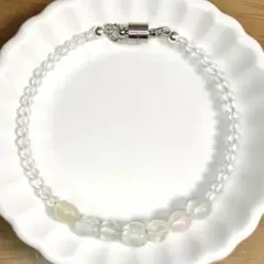 ま*)様 多角水晶とモルガナイトのブレスレット　内径約17センチ