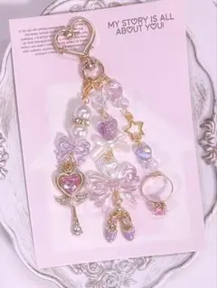 NO.676 ビーズキーホルダー ピンク 紫 チャーム 魔法少女 コレクトブック