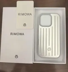 【リモワ】 RIMOWAストライプデザイン iPhone15Pro用ケース リモワ】 RIMOWAストライプデザイン iPhone15Pro用ケース RIMOWA