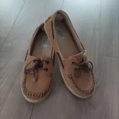 UGG ベージュ モカシン