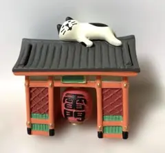 コンコンブル 旅猫 浅草 雷門うとうと猫