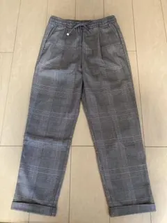 チェックズボン