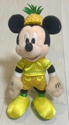 【ディズニーサマー2017】ミッキー  パイナップル　ぬいぐるみバッジ