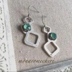 ♯91 SALE スワロフスキーピアス クリスタルミントグリーン