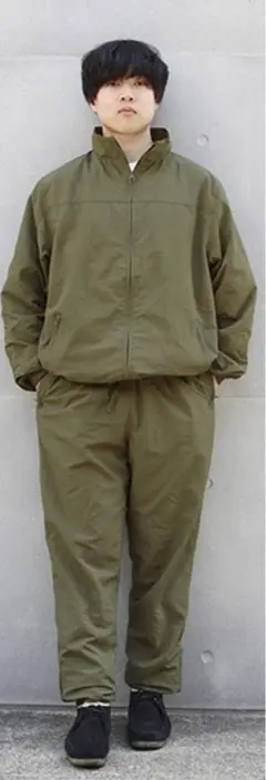 【美品】Blanks Factory UK ナイロンセットアップ　Lブラック Blanks Factory UK ナイロンセットアップ