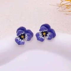 Item thumbnail for item 56fd10bd-af8c-4f62-8b93-ec16b11083e1