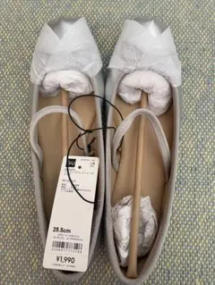 GU Silver Flat Shoes, Size 25.5cm
