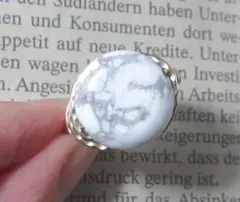 ハウライト大粒リング☆指輪☆コインGOLDハンドメイドリング