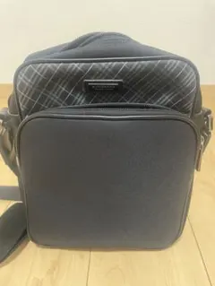 バーバリーショルダーバッグ ×黒 チェック柄