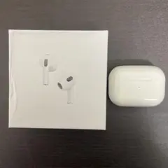 ワイヤレスイヤホン　2個セットとAirPodsケース付き