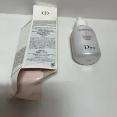 新品Diorスノーアルティメットエッセンスオブライト30ml