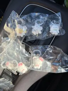 サンリオ　めじるしアクセサリー　ふわふわスノー