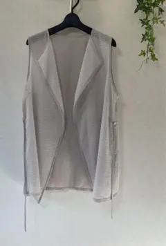 ジレ　ベスト　トップス　白