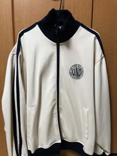 アイボリー ネイビー ジップアップジャケット