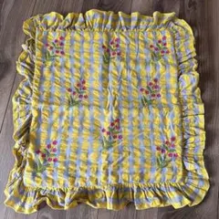 Francfrancフリル付きクッションカバー