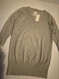 カシミヤI.E.R.I. グレー Vネック 長袖ニット