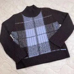 タートルネックニット ダークブラウン チェック柄