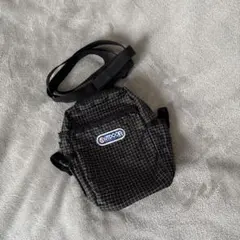 OUTDOOR チェック柄ショルダーバッグ ブラックのサムネイル