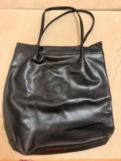 極美品】MARY QUANT シュリンクデイジーエンボス トート 黒 - メルカリ