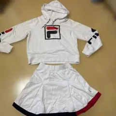 セシルマクビー　F ILAコラボ パーカートレーナーとフレアスカートとセット