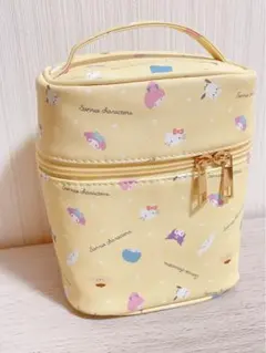 サンリオ　メイクポーチ