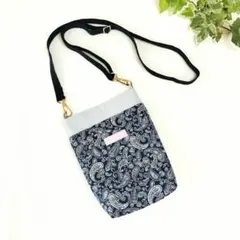 スマホポーチ　サコッシュ　スマホショルダー　スマホポシェット　ペイズリーネイビー