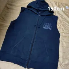 フード付きブラックベスト　パーカー
