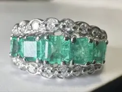 PT900 高品質エメラルド0.54ct 天然ダイヤ0.21ct リング！美品 - メルカリ