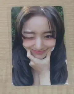 ❶ TWICE ジヒョ with you-th nemo トレカ