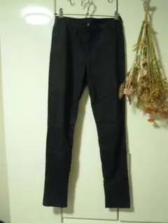 【SALE】UNIQLO　ユニクロ　重宝ブラックパンツ　ＸＬ　１５０　青タグ