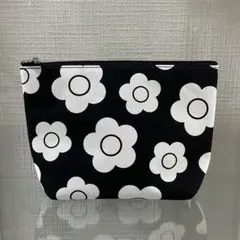 【MARY QUANT/マリークヮント】 総柄デイジープリント 舟型 ポーチのサムネイル