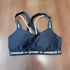UNDER ARMOURブラトップのサムネイル