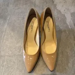 ベージュ ポインテッドトゥ ハイヒールのサムネイル