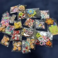 カラフルなチャームセット