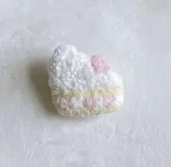 〖ブローチ〗ショートケーキ