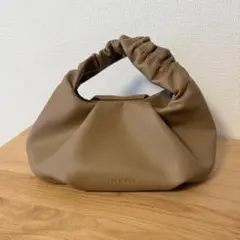 Lemage Capricieux ギャザーハンドルラウンドバッグのサムネイル