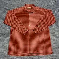 チェックシャツ